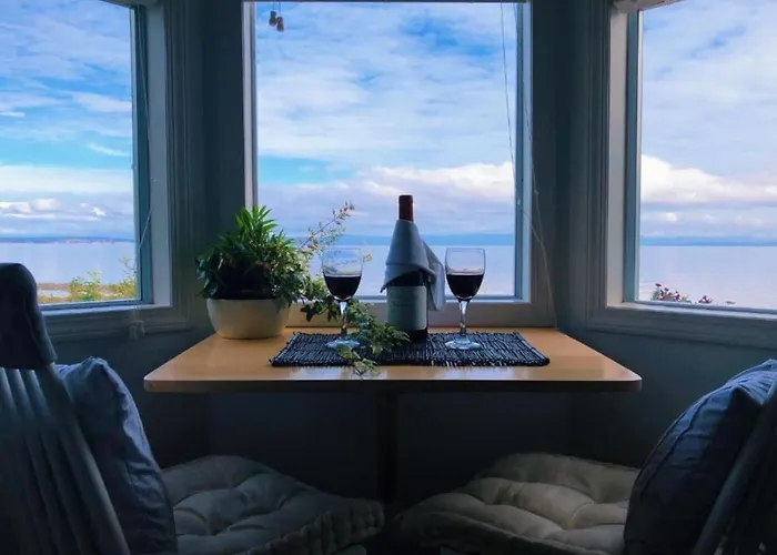Beachfront Two Bedroom Suite With Sofa Bed